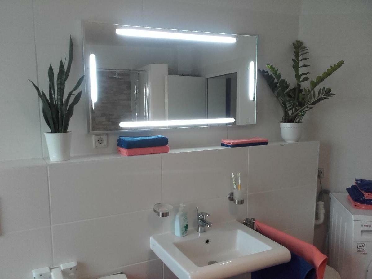 אוברהאוזן Joys Ferienwohnung מראה חיצוני תמונה